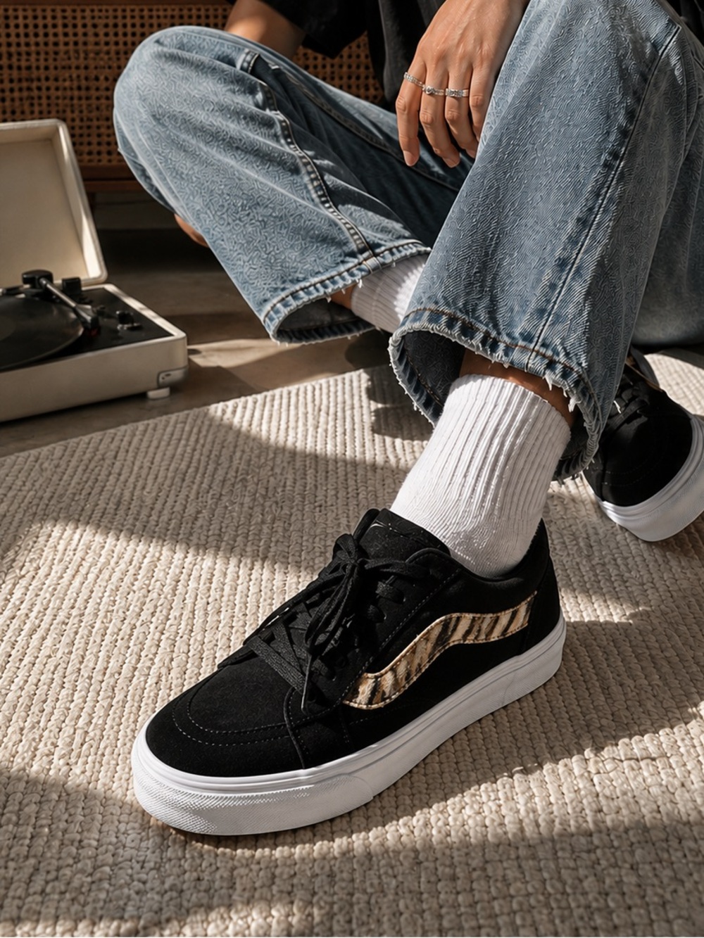 Vans Sk8-Low Tiger Stripe Suede Sneakers Black Womens 6.5 Mens 5 NEW Skater Y2K